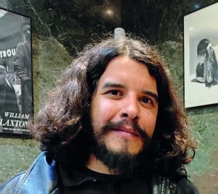Acertadísima reseña de Juanjo Albacete en De Verdad digital sobre “Mundo anclado” de Alejandro Espinosa (15-12-2023)
